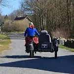 Kihnu Sadama Oeoemaja Pensjonat Lemsi