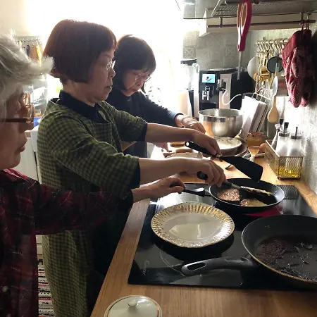 Kihnu Sadama Oeoemaja Pensjonat *