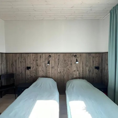 Kihnu Sadama Oeoemaja *