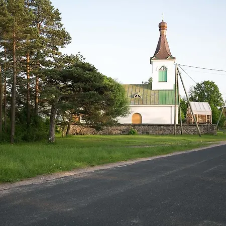 Pensjonat Kihnu Sadama Oeoemaja *