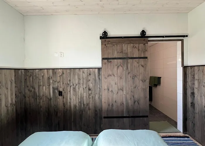 Kihnu Sadama Oeoemaja 招待所