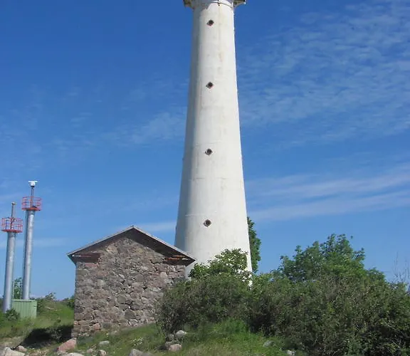 Pensjonat Kihnu Sadama Oeoemaja