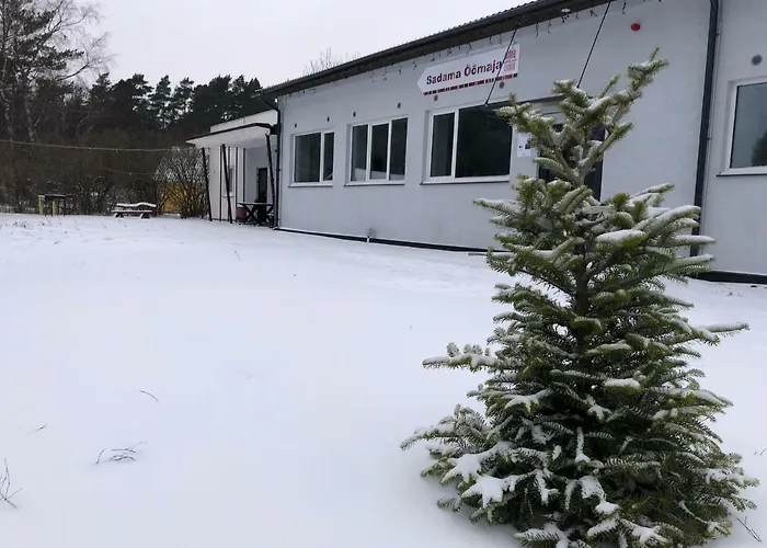 Kihnu Sadama Oeoemaja Pensjonat Lemsi