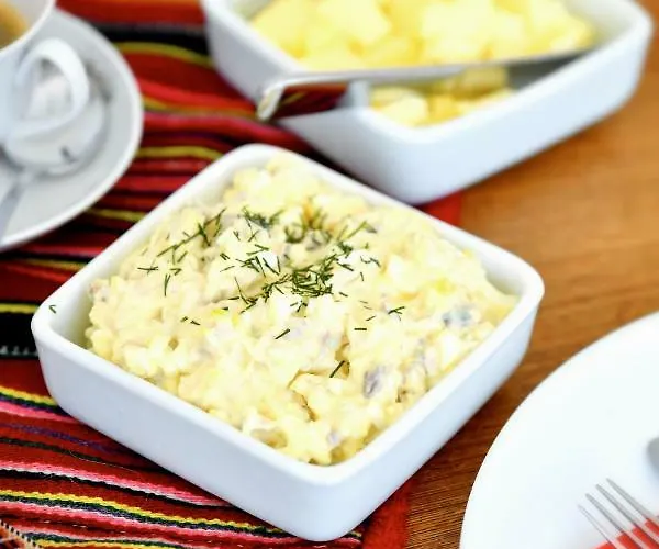 Kihnu Sadama Oeoemaja *